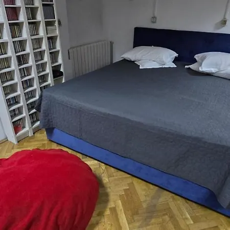 Carmen Housing 3 דירה *